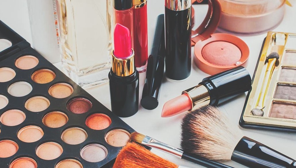 Top 10 Must-Have Makeup Products in 2025 for Every Skin Type
